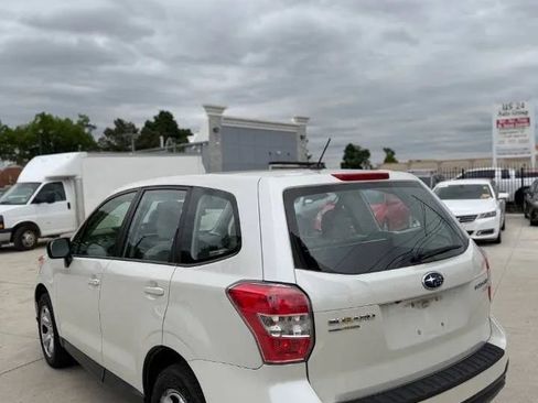 Used 2015 Subaru Forester 2.5i AWD/4WD image 4