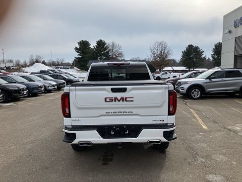Used 2025 GMC Sierra 1500 AT4 w/ AT4 Premium Package AWD/4WD image 7