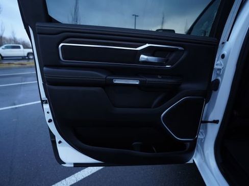 Used 2025 RAM 1500 Laramie image 15