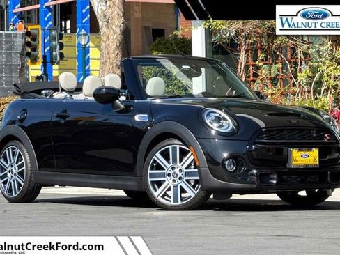 Used 2020 MINI Cooper S image 1