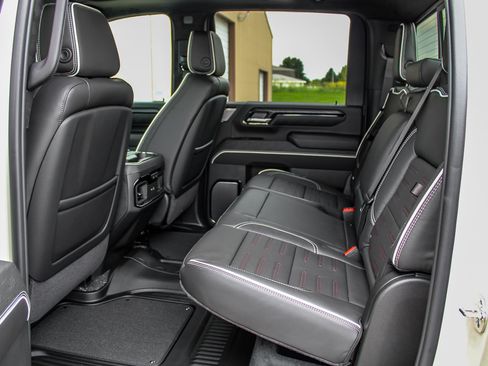 New 2026 GMC Sierra 2500 AT4X AWD/4WD image 33