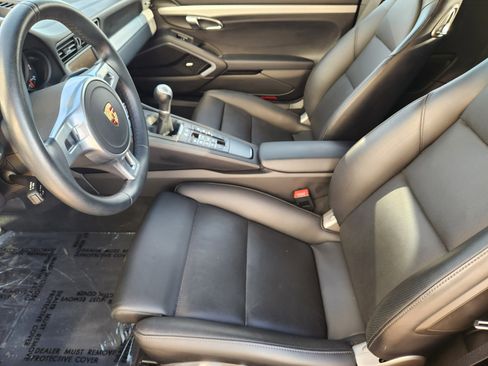 Used 2015 Porsche 911 Carrera 4S image 12