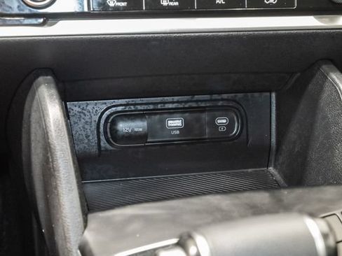 Used 2023 Kia Sportage LX FWD image 19