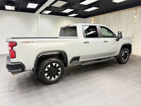 Used 2020 Chevrolet Silverado 2500 Custom w/ Custom Value Package image 7