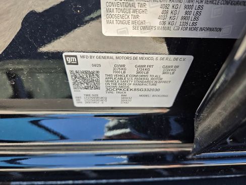 Used 2025 Chevrolet Silverado 1500 Custom Trail Boss w/ Dark Appearance Package image 21