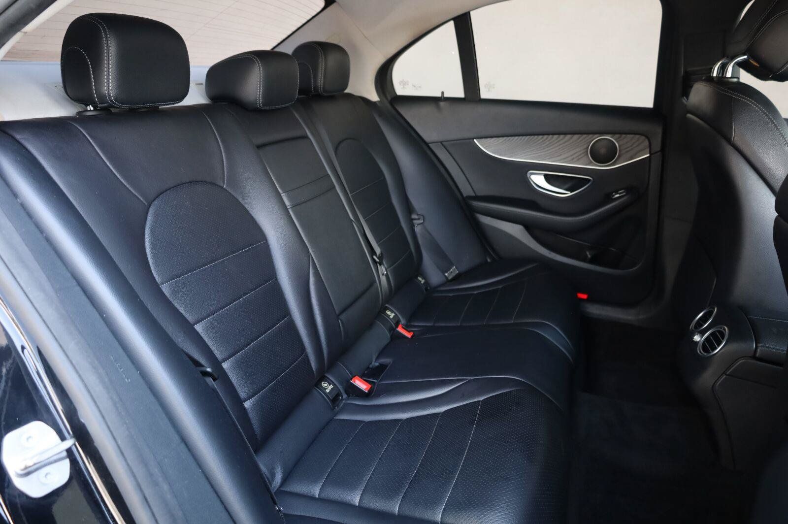 Used 2017 Mercedes-Benz C 300 4MATIC Sedan image 18