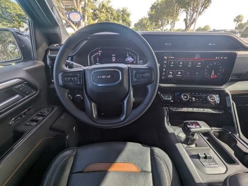 Certified 2024 GMC Sierra 1500 AT4 w/ Technology Package AWD/4WD image 14
