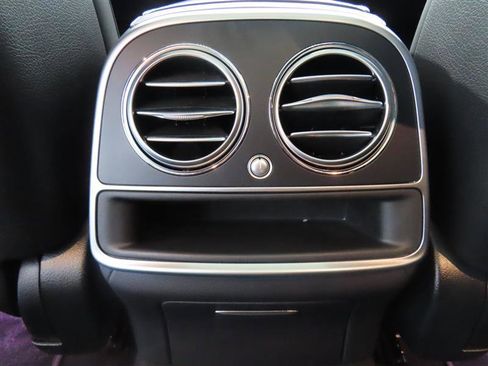 Used 2018 Mercedes-Benz S 560 Sedan image 38