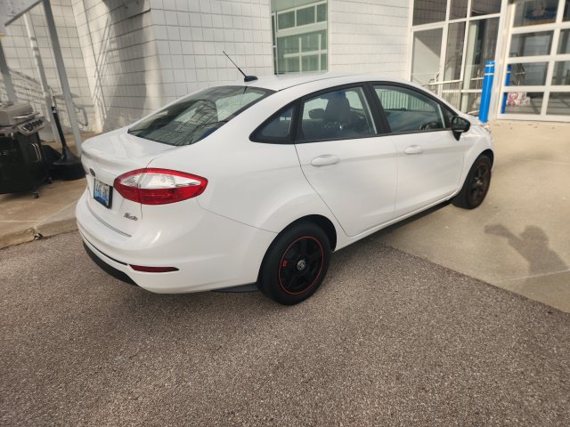Used 2019 Ford Fiesta SE FWD image 8
