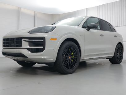 Certified 2025 Porsche Cayenne E-Hybrid
