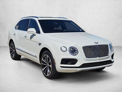 Used 2018 Bentley Bentayga Activity image 3