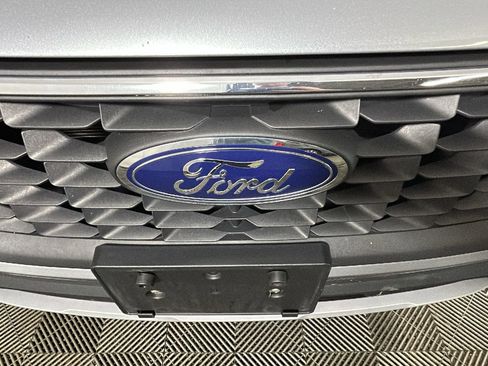 Used 2024 Ford Escape Active AWD/4WD image 9