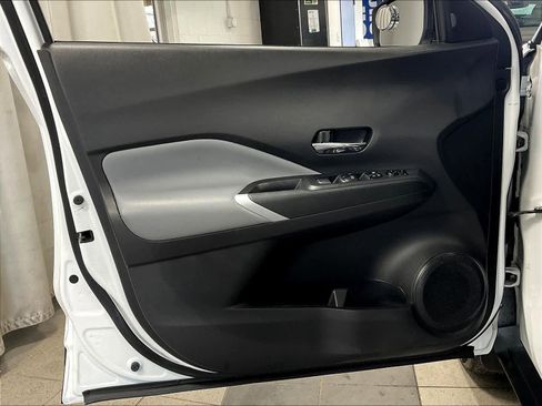 Certified 2023 Nissan Kicks SR w/ SR Premium Package image 9