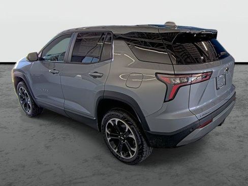 New 2026 Chevrolet Equinox LT w/ Convenience Package II FWD image 2