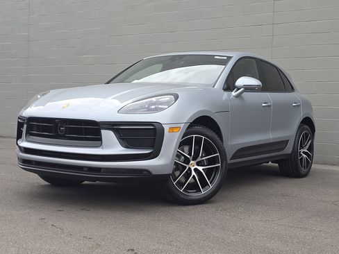 New 2026 Porsche Macan image 1