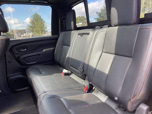 Used 2020 Nissan Titan PRO-4X image 8