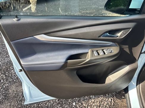 Used 2023 Chevrolet Bolt EUV Premier FWD image 18