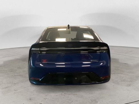 New 2025 Toyota Prius Plug-In Hybrid image 4