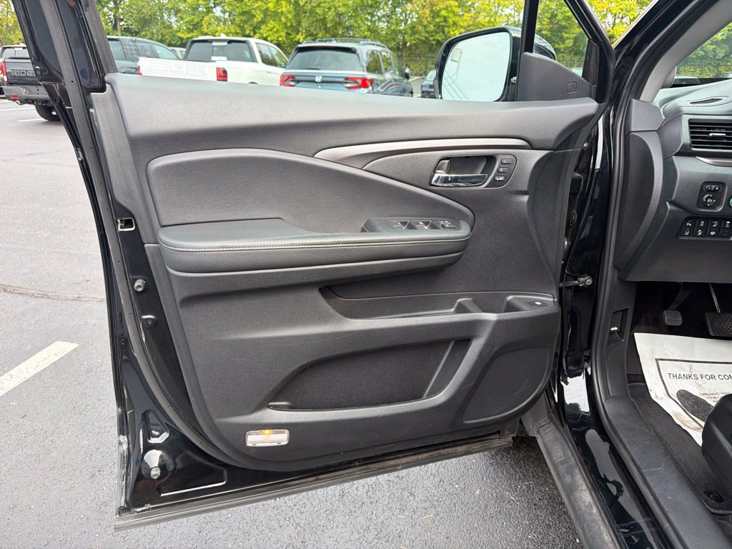 Used 2023 Honda Ridgeline RTL-E image 18