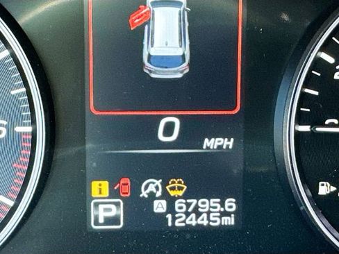 Used 2024 Subaru Outback Premium image 13