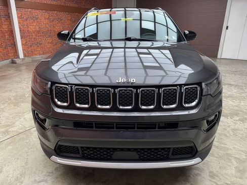 Used 2023 Jeep Compass Limited AWD/4WD image 8