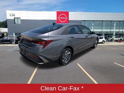 Used 2024 Hyundai Elantra SEL FWD image 5