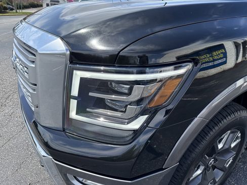 Used 2020 Nissan Titan Platinum Reserve w/ Moonroof Package image 6