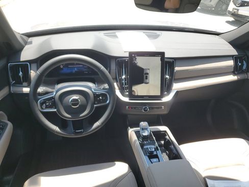 Used 2026 Volvo XC90 B6 Plus AWD/4WD image 10
