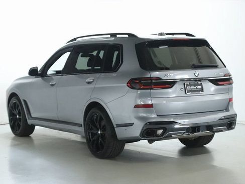 Used 2023 BMW X7 xDrive40i w/ M Sport Package AWD/4WD image 5