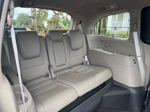 Used 2013 Honda Odyssey Touring Elite image 20