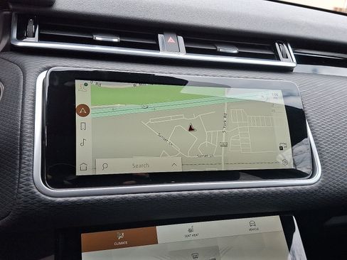 Used 2023 Land Rover Range Rover Velar R-Dynamic S image 14