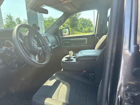 Used 2019 RAM 1500 Warlock AWD/4WD image 4