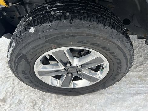 Used 2019 Jeep Wrangler Unlimited Sahara w/ Dual Top Group image 12