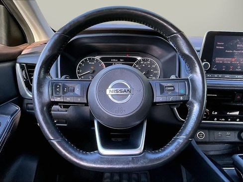 Used 2021 Nissan Rogue SV w/ Premium Package AWD/4WD image 11