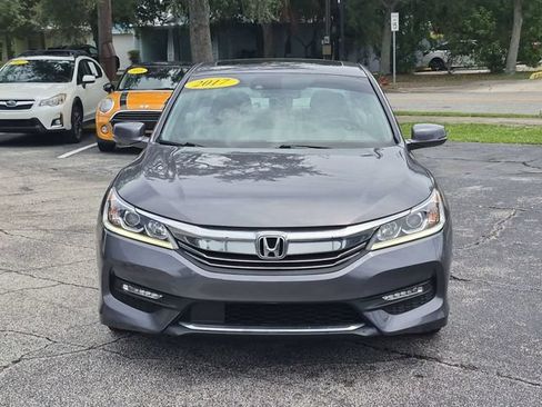 Used 2017 Honda Accord EX-L image 2