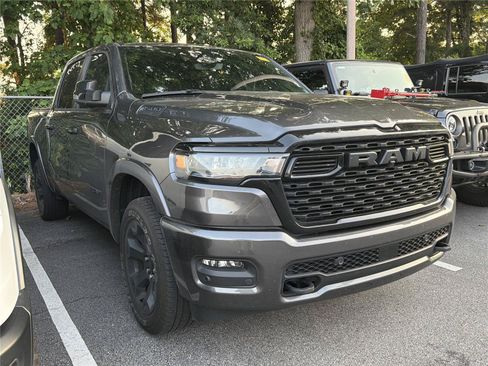 Used 2025 RAM 1500 Big Horn AWD/4WD image 3