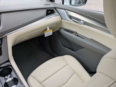 New 2026 Cadillac XT5 Premium Luxury w/ Driver Assist Package FWD image 20
