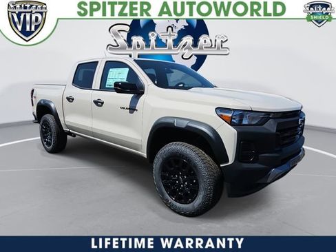 New 2026 Chevrolet Colorado Trail Boss AWD/4WD image 1