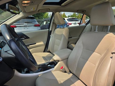 Used 2017 Honda Accord EX-L image 20