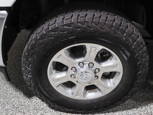 Used 2023 RAM 2500 Big Horn w/ Level 1 Equipment Group AWD/4WD image 11