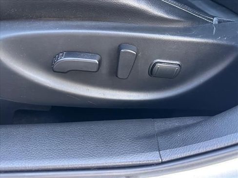 Used 2018 Nissan Maxima 3.5 SL image 21