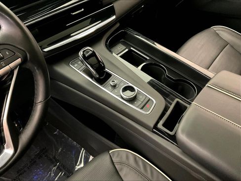 Used 2021 Cadillac Escalade Sport AWD/4WD image 18