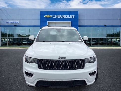 Used 2019 Jeep Grand Cherokee Altitude RWD image 4