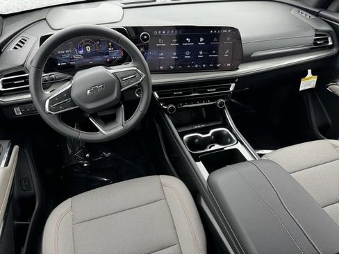 New 2026 Chevrolet Traverse LT w/ Midnight/Sport Edition image 9