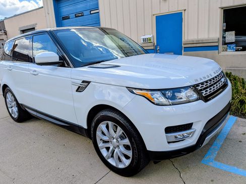 Used 2015 Land Rover Range Rover Sport HSE AWD/4WD image 14