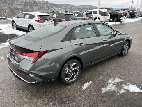 Certified 2025 Hyundai Elantra Sport image 5