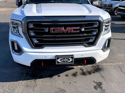 Used 2020 GMC Sierra 1500 AT4 w/ AT4 Premium Package AWD/4WD image 3