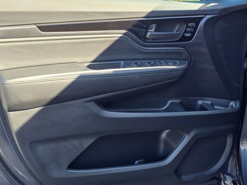 New 2026 Honda Odyssey Touring image 18