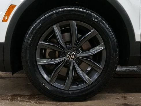 Certified 2023 Volkswagen Tiguan SE image 76