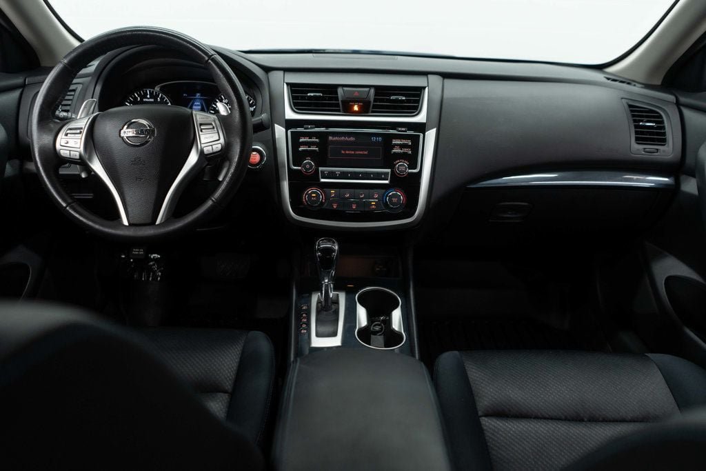 Used 2018 Nissan Altima 2.5 SR FWD image 18